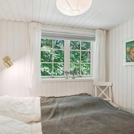 Dom wakacyjny 3 Bedroom Awesome In